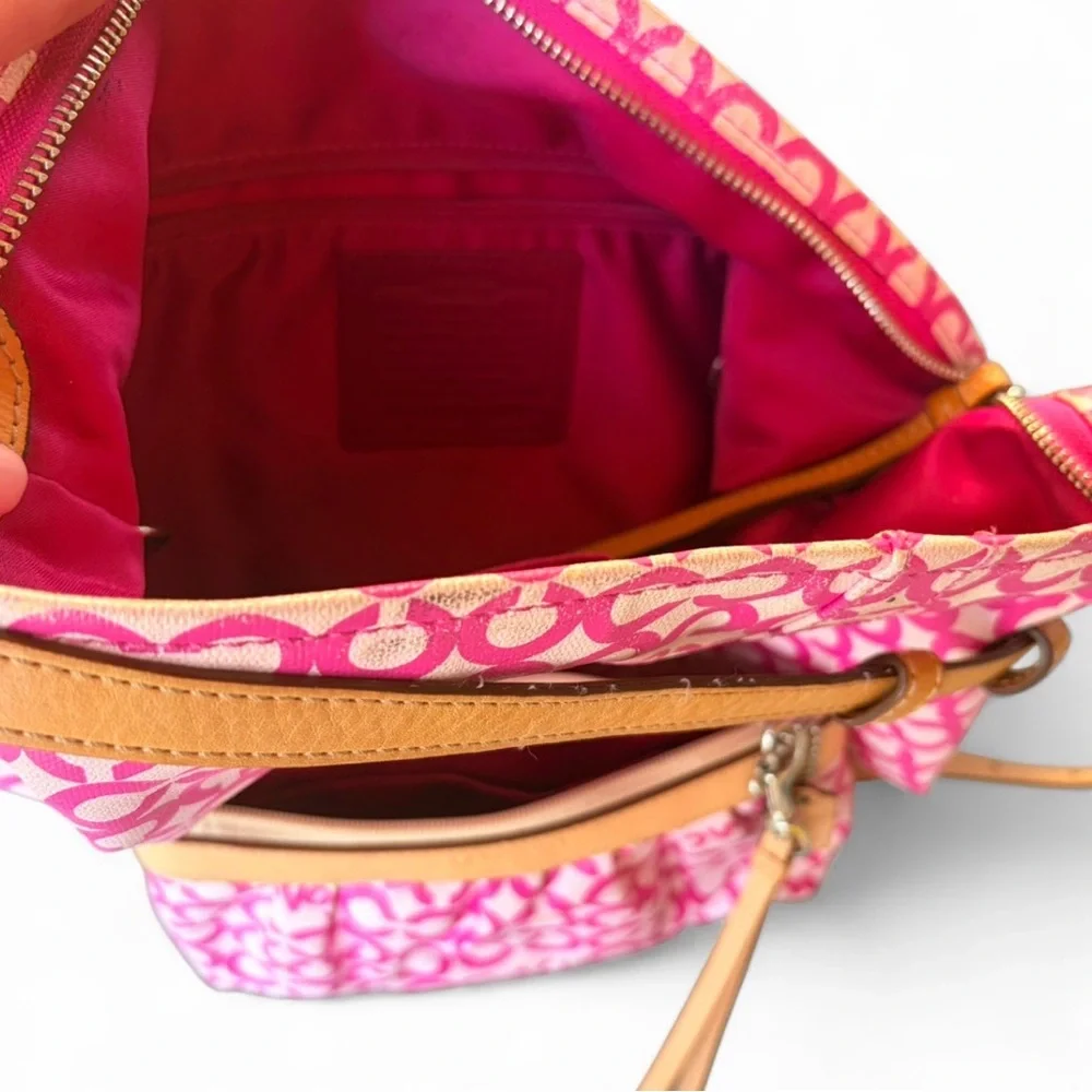 Coach Pink Signature C Monogram Hobo Shoulder Bag Wristlet Set Y2K Barbiecore
